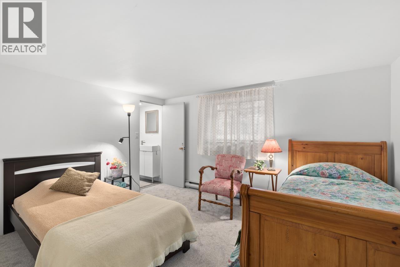 Listing Picture 9 of 40 : 2730 POINT GREY ROAD, Vancouver / 溫哥華 - 魯藝地產 Yvonne Lu Group - MLS Medallion Club Member