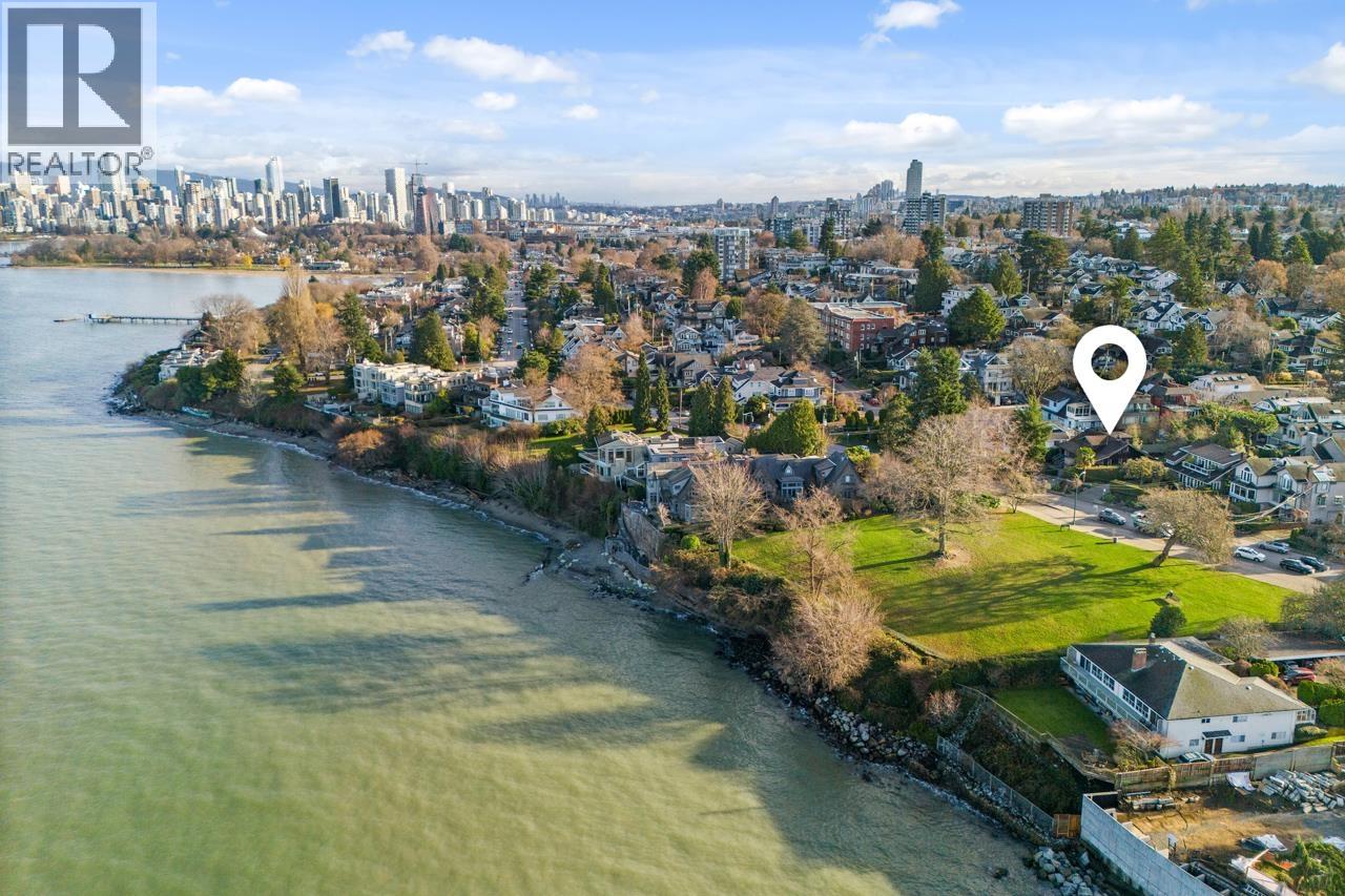 Listing Picture 37 of 40 : 2730 POINT GREY ROAD, Vancouver / 溫哥華 - 魯藝地產 Yvonne Lu Group - MLS Medallion Club Member