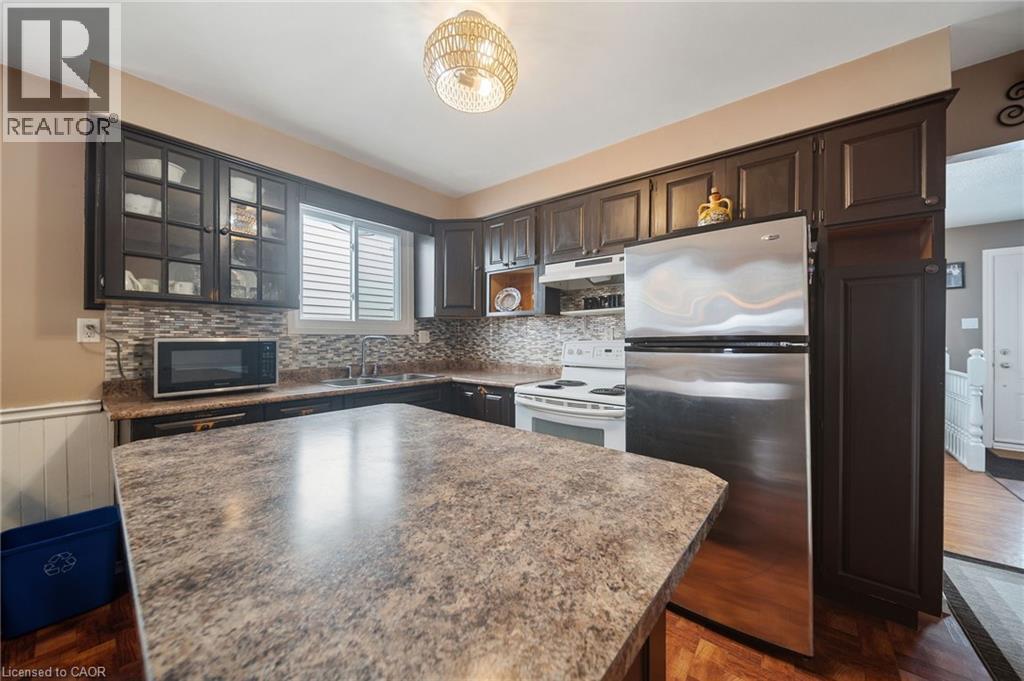 98 East 35th Street, Hamilton, Ontario  L8V 3Y1 - Photo 13 - 40802223