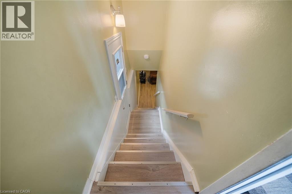 98 East 35th Street, Hamilton, Ontario  L8V 3Y1 - Photo 27 - 40802223