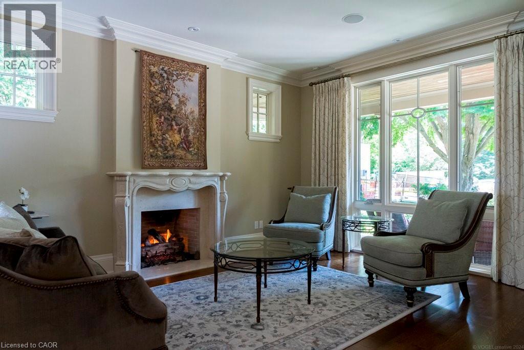 282 Dalewood Drive, Oakville, Ontario  L6J 4P3 - Photo 4 - 40801854