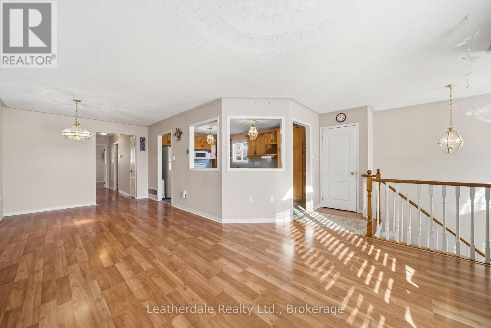 133 Julia Crescent, Orillia, Ontario  L3V 7X4 - Photo 10 - S12749418