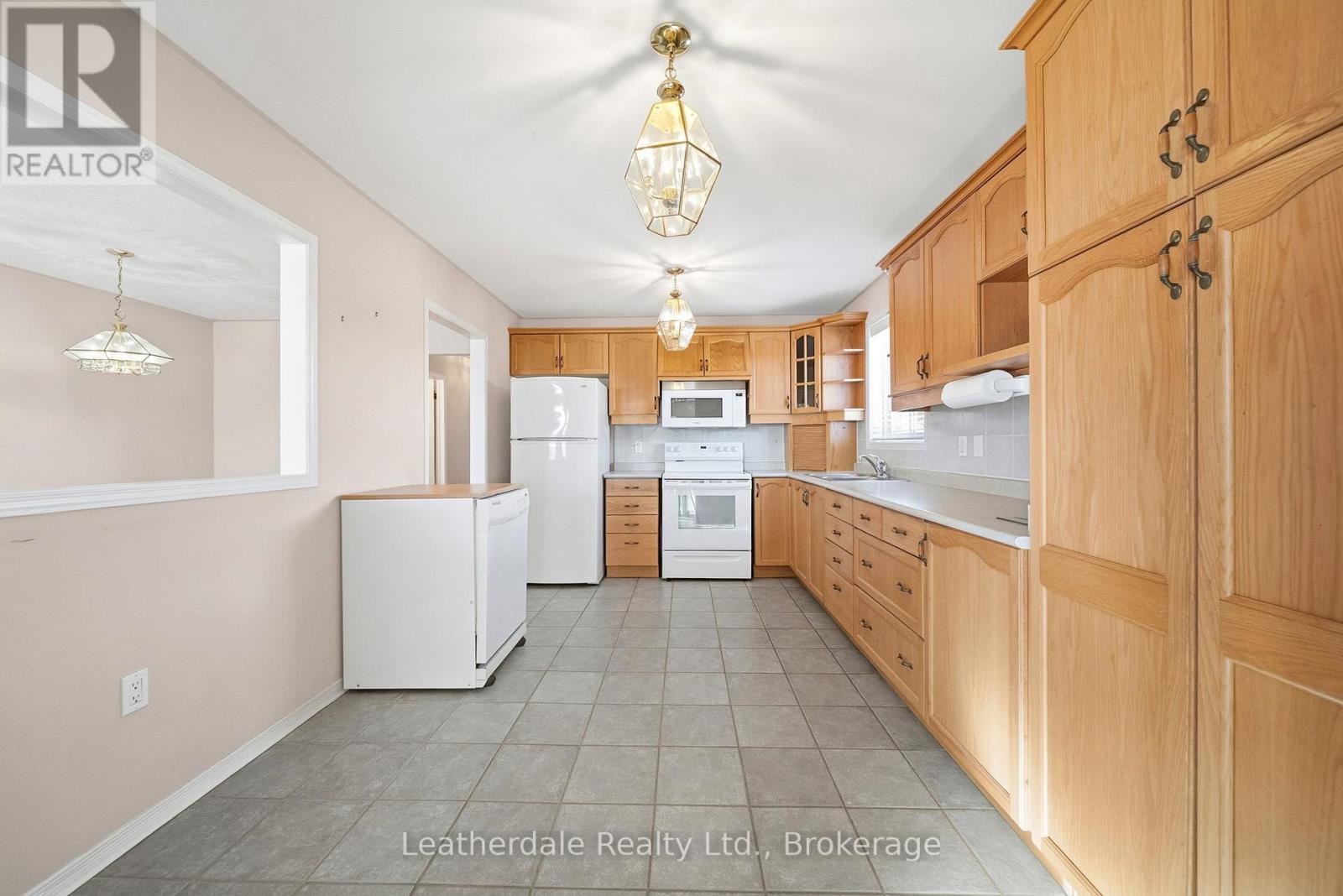 133 Julia Crescent, Orillia, Ontario  L3V 7X4 - Photo 15 - S12749418