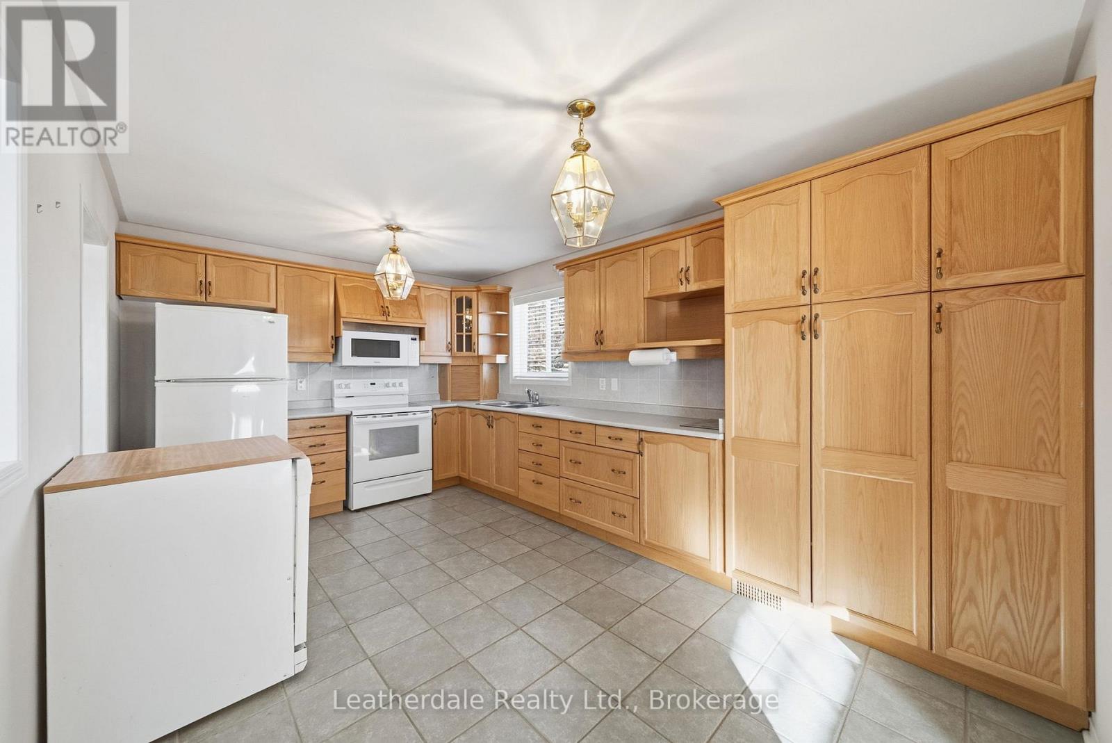 133 Julia Crescent, Orillia, Ontario  L3V 7X4 - Photo 17 - S12749418