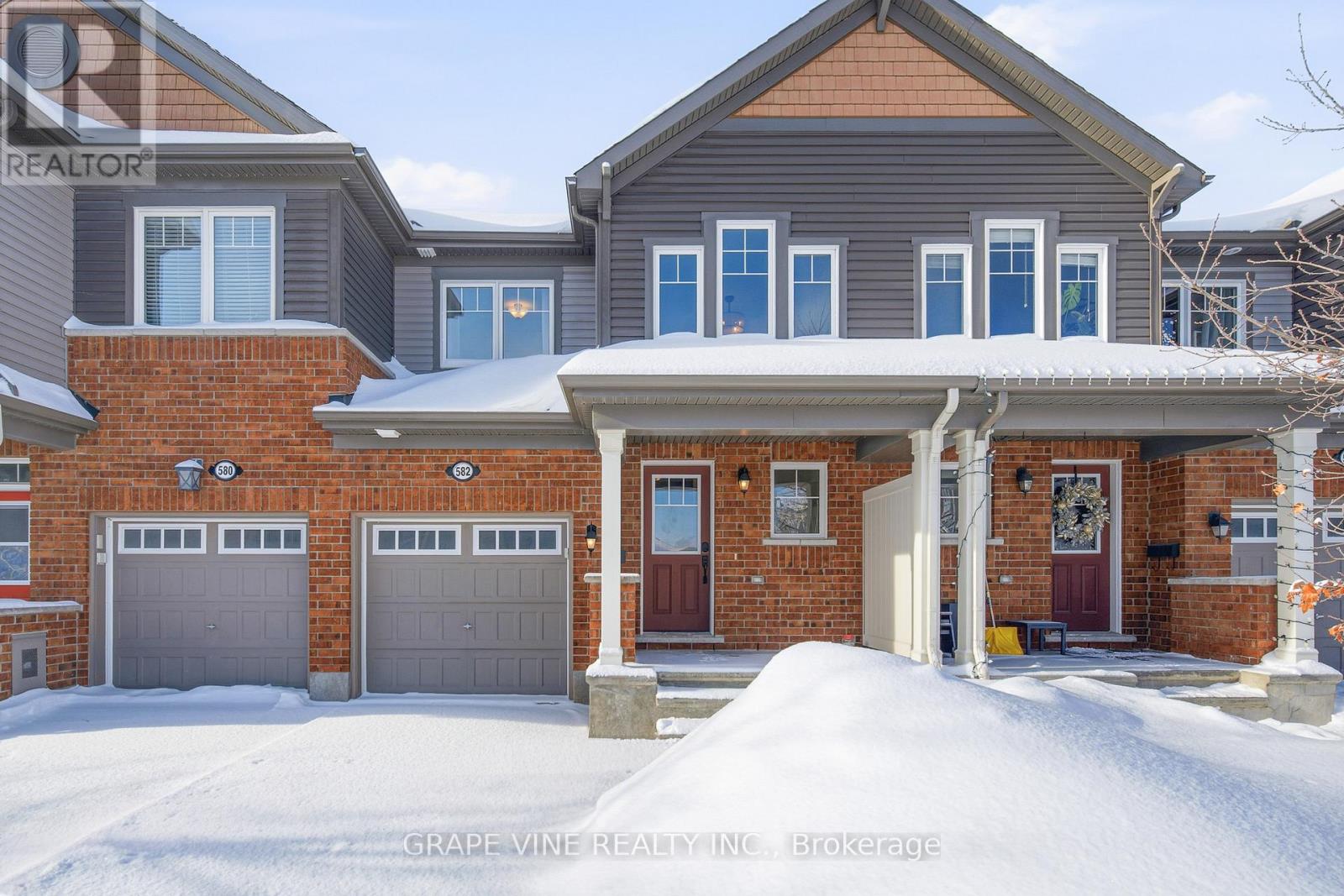 582 MEADOWCREEK CIRCLE, Ottawa, Ontario