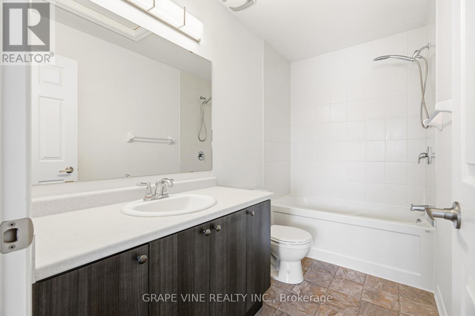 582 Meadowcreek Circle, Ottawa, Ontario  K2M 0J8 - Photo 24 - X12492864