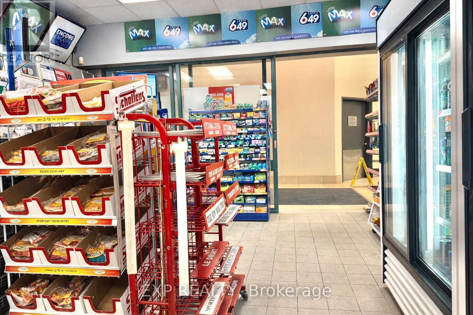 22b - 407 Laurier Avenue W, Ottawa, Ontario  K1R 7Y7 - Photo 5 - X12749344