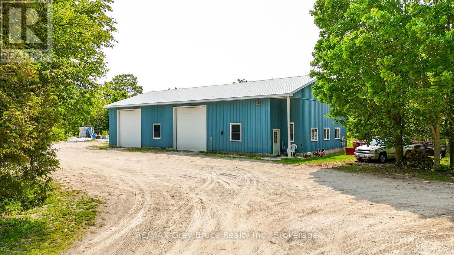 1033 Bruce Road 9, South Bruce Peninsula, Ontario  N0H 2T0 - Photo 22 - X12749326