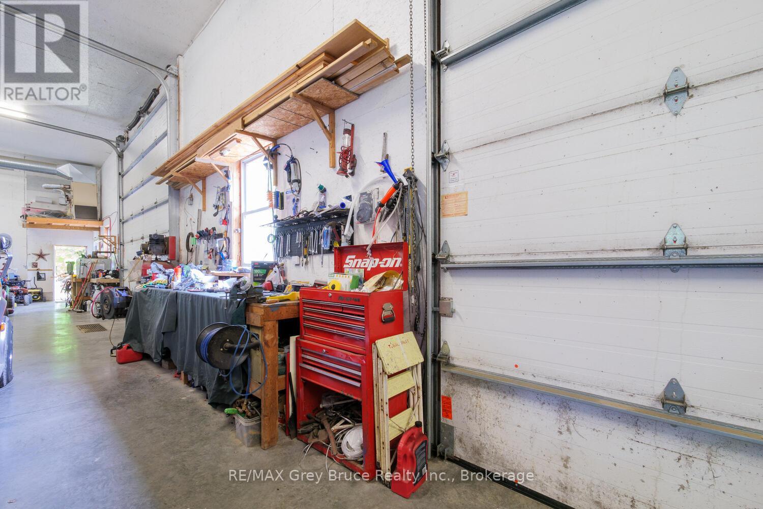 1033 Bruce Road 9, South Bruce Peninsula, Ontario  N0H 2T0 - Photo 25 - X12749326