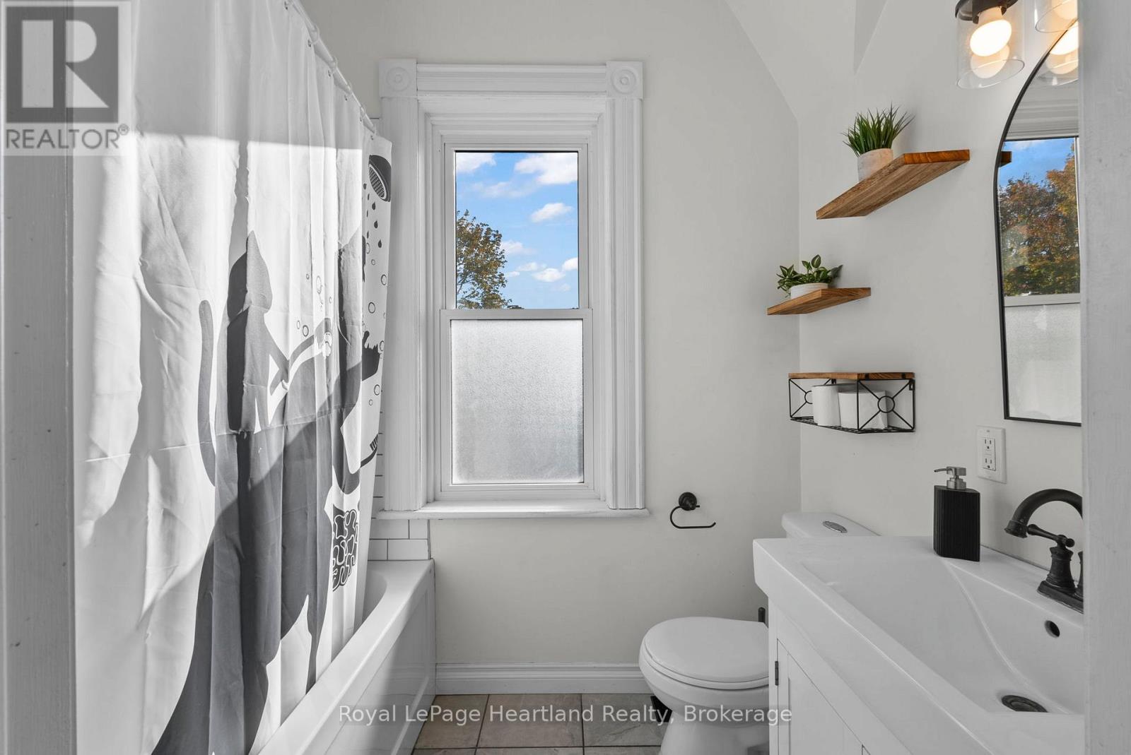 15 Queen Street E, Minto, Ontario  N0G 1M0 - Photo 30 - X12749460