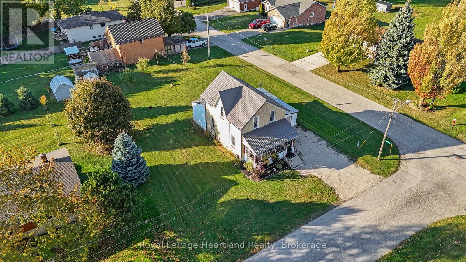 15 Queen Street E, Minto, Ontario  N0G 1M0 - Photo 39 - X12749460