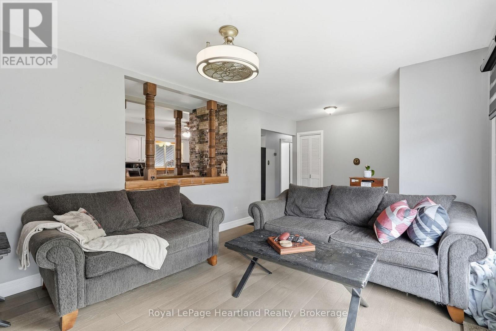 292 Wellington Street, North Huron, Ontario  N0M 1H0 - Photo 10 - X12749520