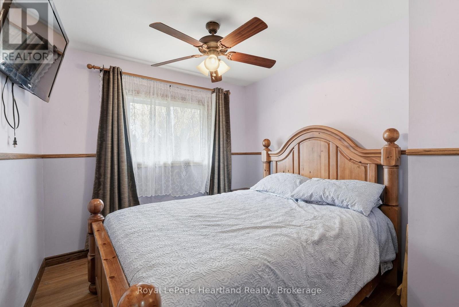 292 Wellington Street, North Huron, Ontario  N0M 1H0 - Photo 22 - X12749520