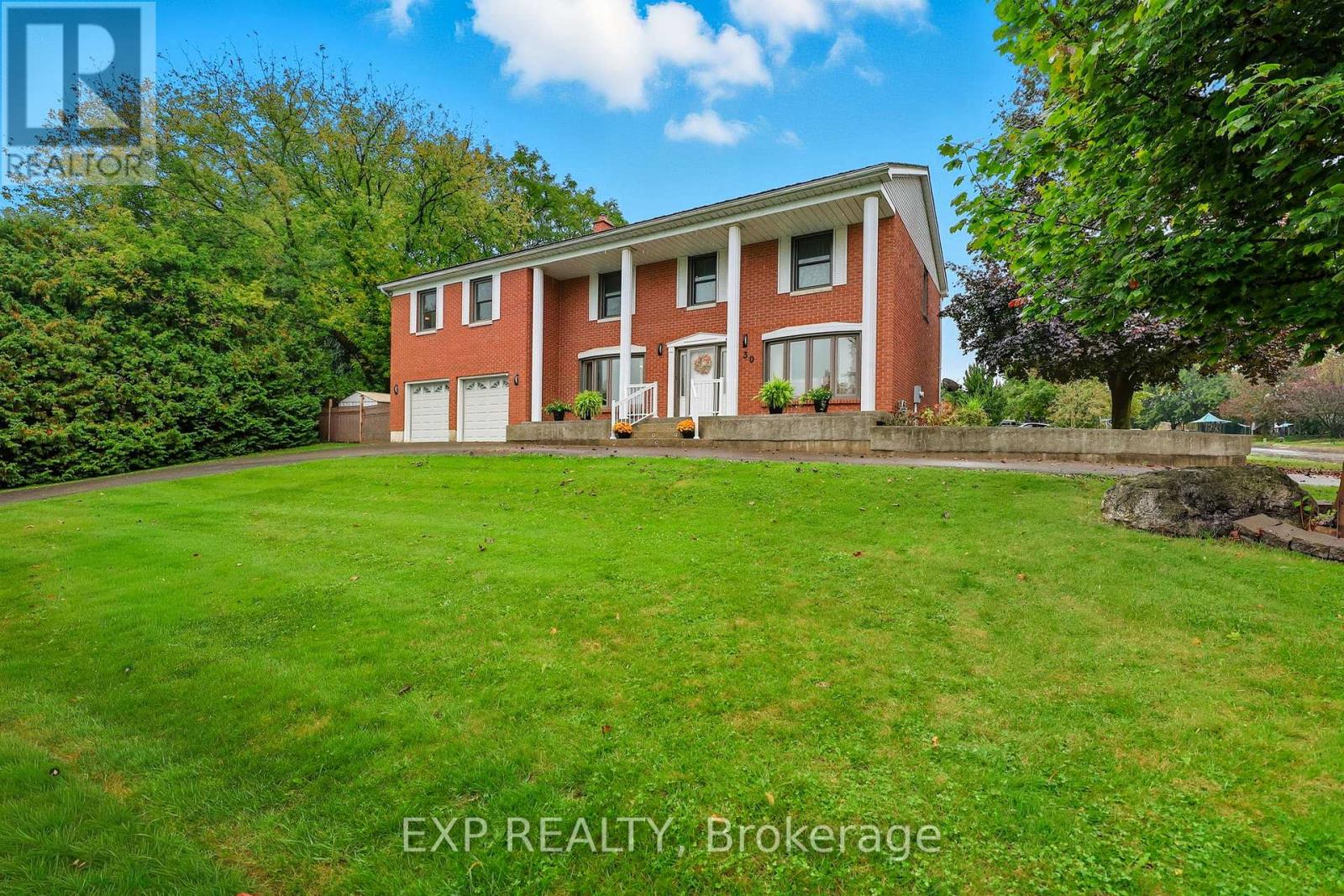 30 LINGWOOD DRIVE, Norfolk, Ontario