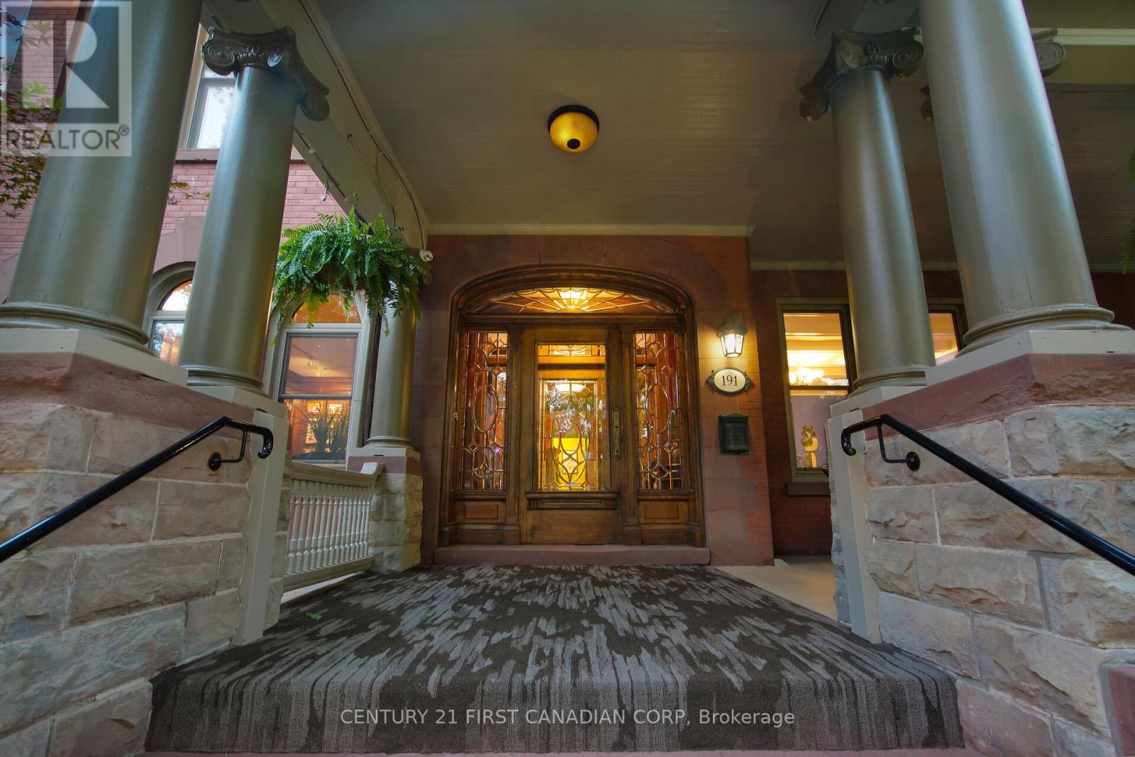 191 Cheapside Street, London East, Ontario  N6A 1Z9 - Photo 3 - X12749394