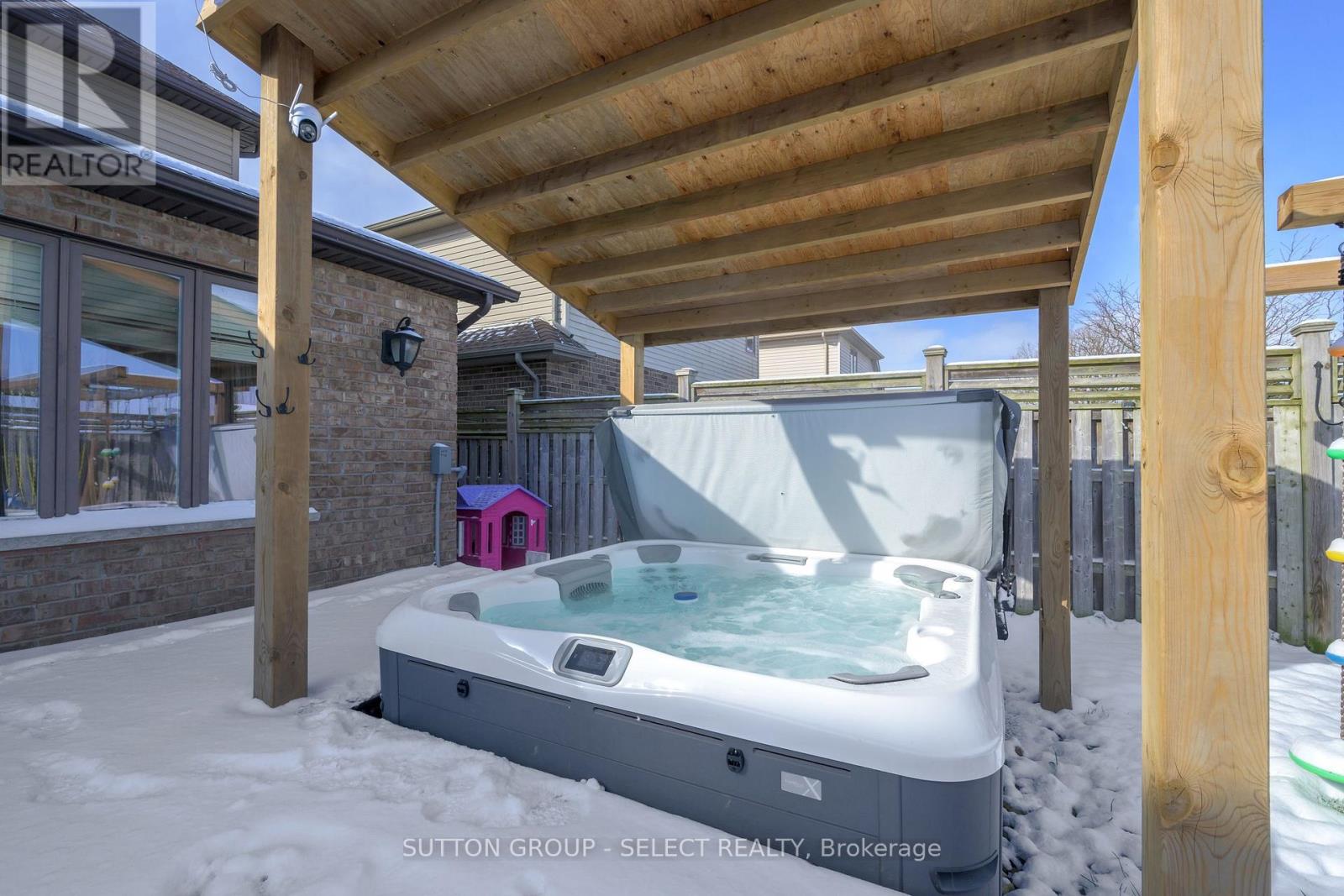 1849 Devos Drive, London North, Ontario  N5X 0G1 - Photo 36 - X12749468