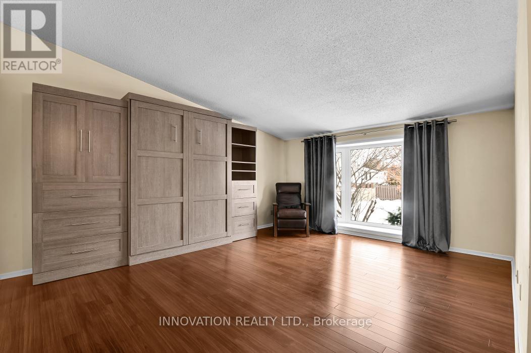 152 Burnetts Grove Circle, Ottawa, Ontario  K2J 1S9 - Photo 5 - X12748250