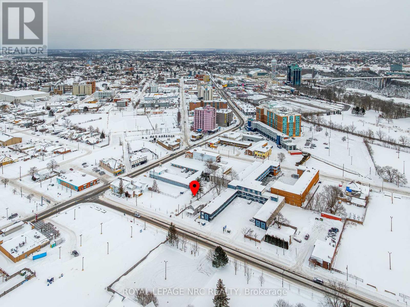 5930 Fallsview Avenue, Niagara Falls, Ontario  L2G 3V5 - Photo 13 - X12749362