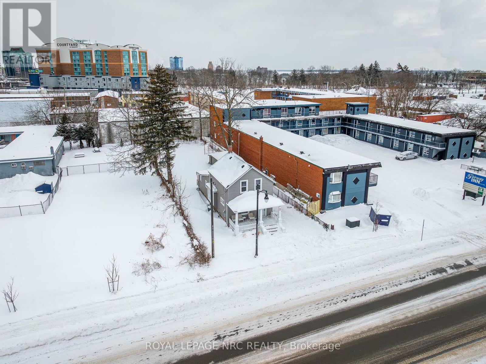 5930 Fallsview Avenue, Niagara Falls, Ontario  L2G 3V5 - Photo 7 - X12749362