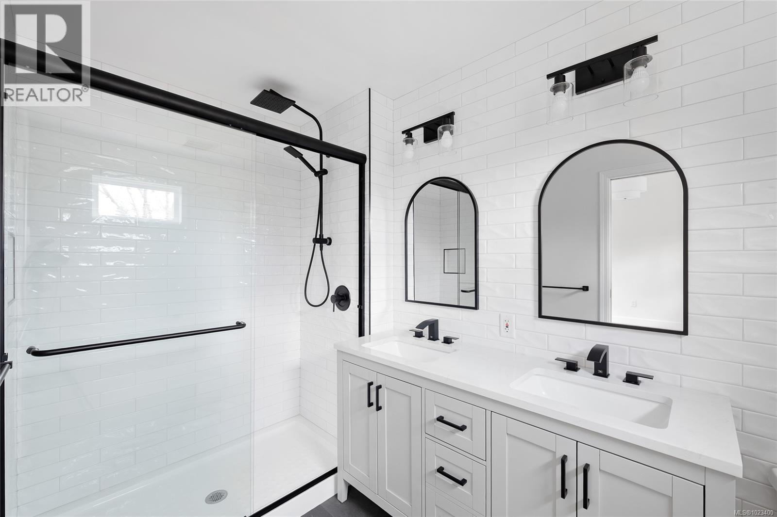 5208 Del Monte Ave, Saanich, British Columbia  V8Y 1X2 - Photo 24 - 1023400