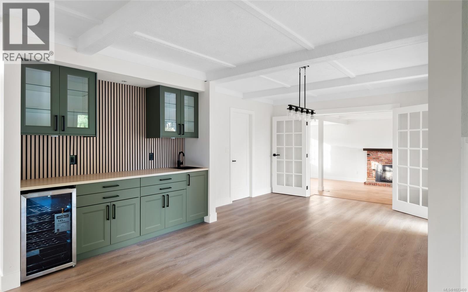 5208 Del Monte Ave, Saanich, British Columbia  V8Y 1X2 - Photo 4 - 1023400