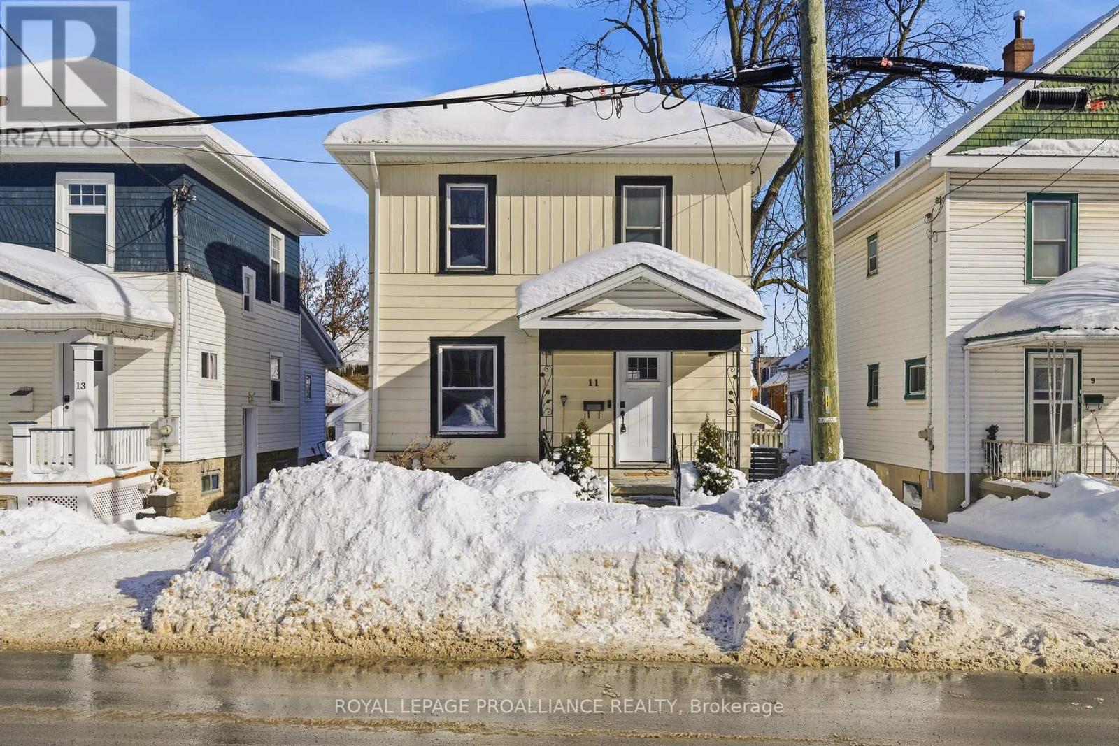 11 CEDAR STREET, Belleville, Ontario