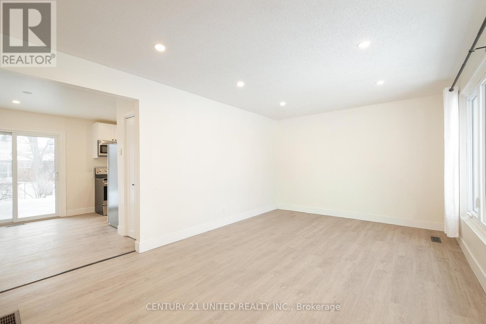 816 Stocker Road, Peterborough, Ontario  K9J 5T3 - Photo 3 - X12749378