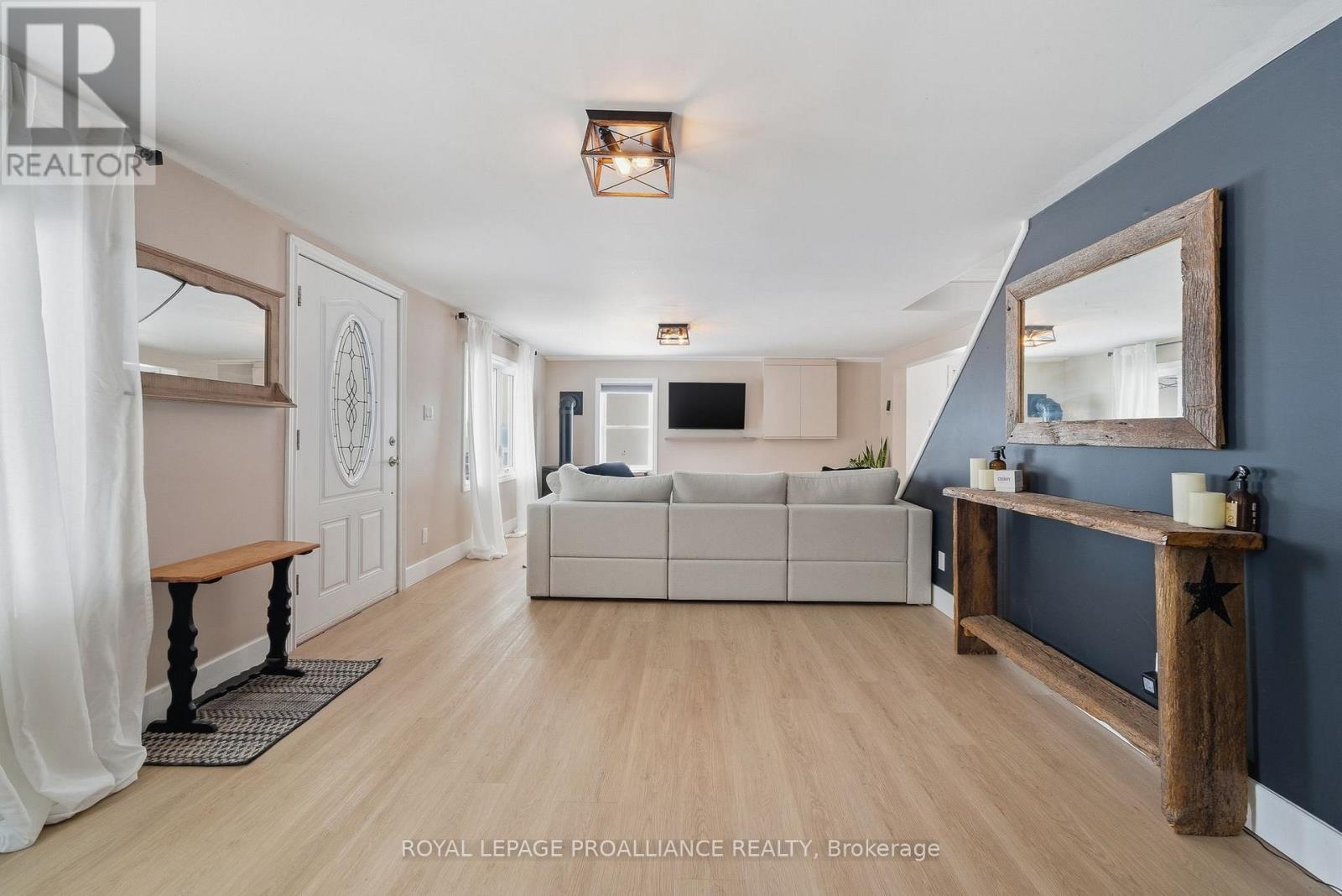 82 Manley Drive, Belleville, Ontario  K8N 4Z4 - Photo 10 - X12749480