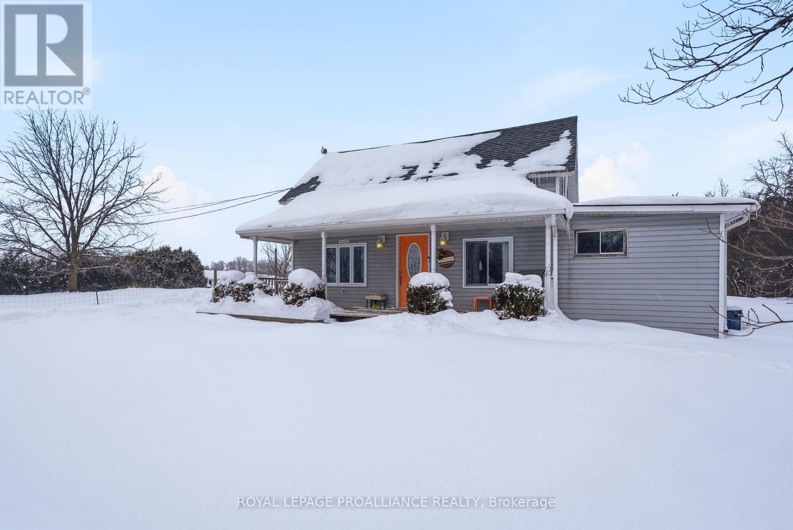 82 Manley Drive, Belleville, Ontario  K8N 4Z4 - Photo 2 - X12749480