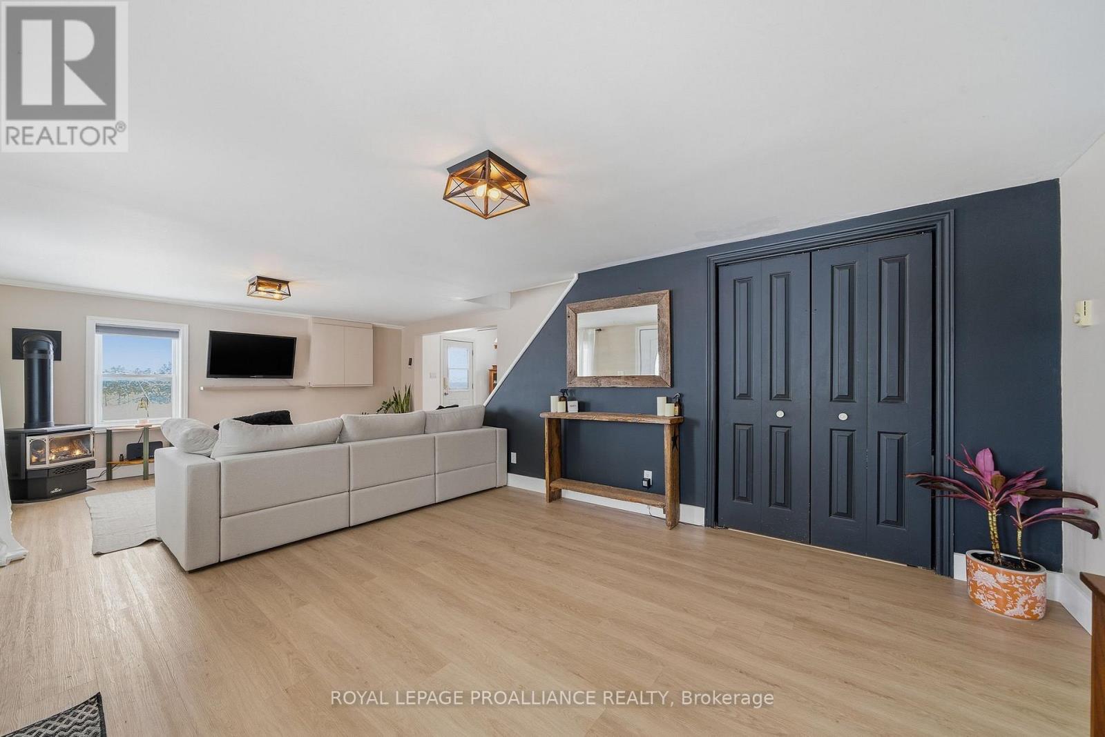 82 Manley Drive, Belleville, Ontario  K8N 4Z4 - Photo 8 - X12749480