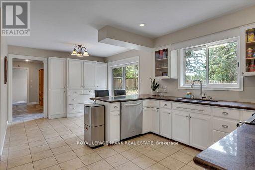 1887 Campbell Avenue, Cavan Monaghan, Ontario  K9J 0E5 - Photo 12 - X12749494