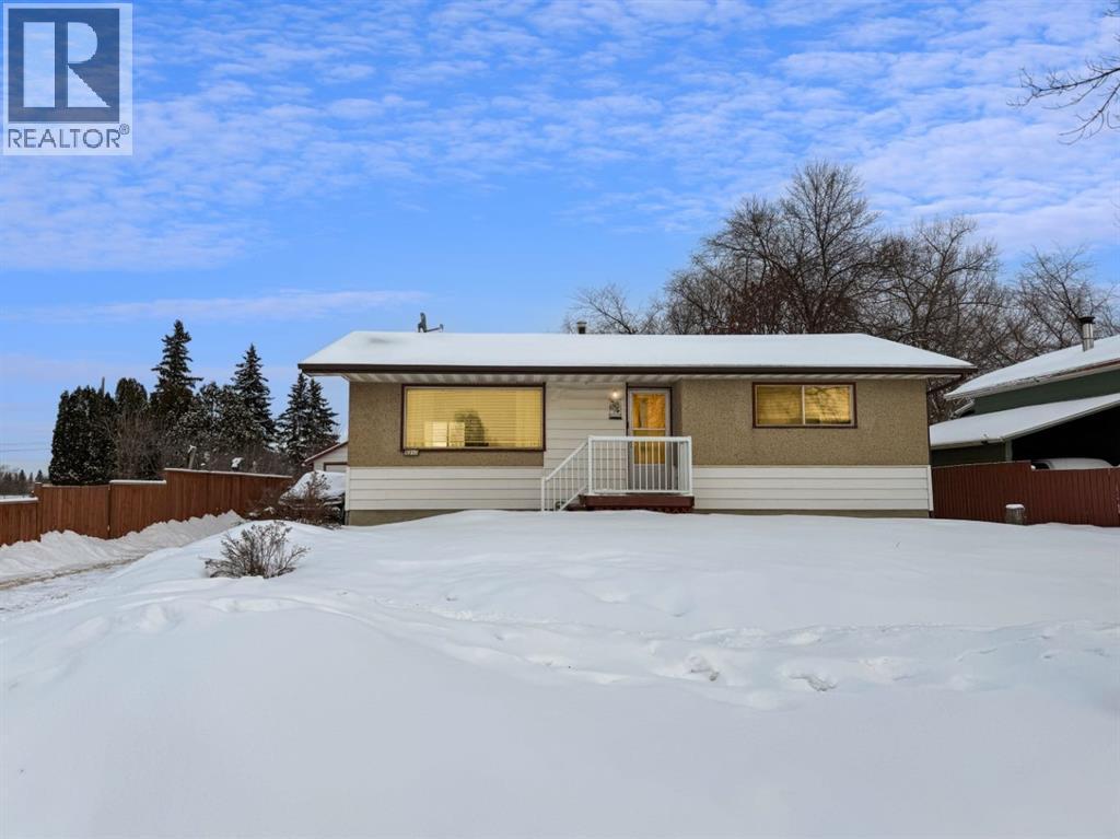 5317 47th Street, High Prairie, Alberta