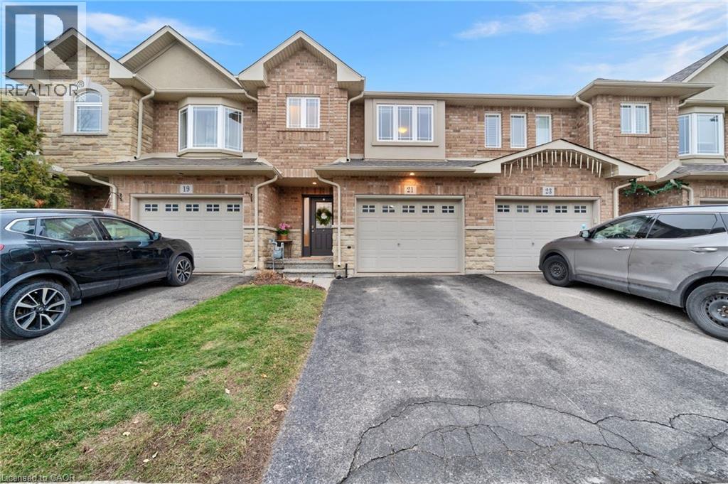 21 PERIWINKLE Drive, Hamilton, Ontario