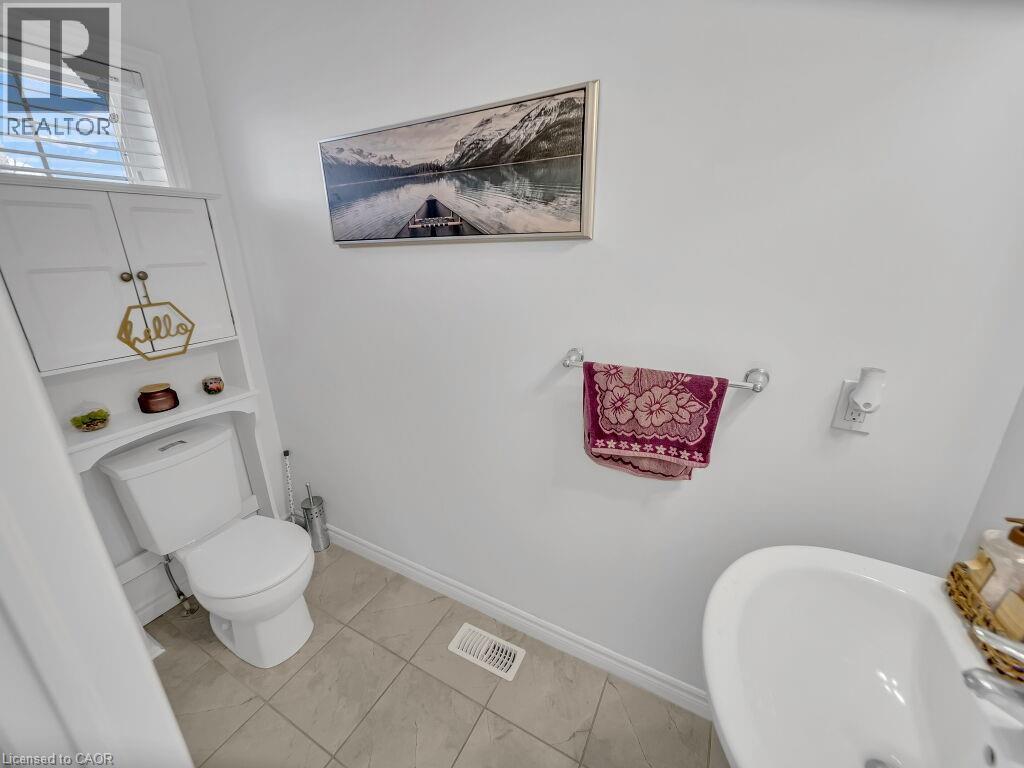 144 Summit Ridge Drive, Guelph, Ontario  N1E 0M8 - Photo 18 - 40799348