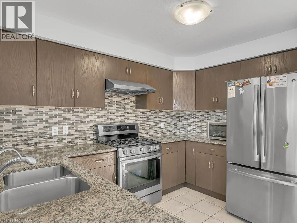 144 Summit Ridge Drive, Guelph, Ontario  N1E 0M8 - Photo 14 - 40799348