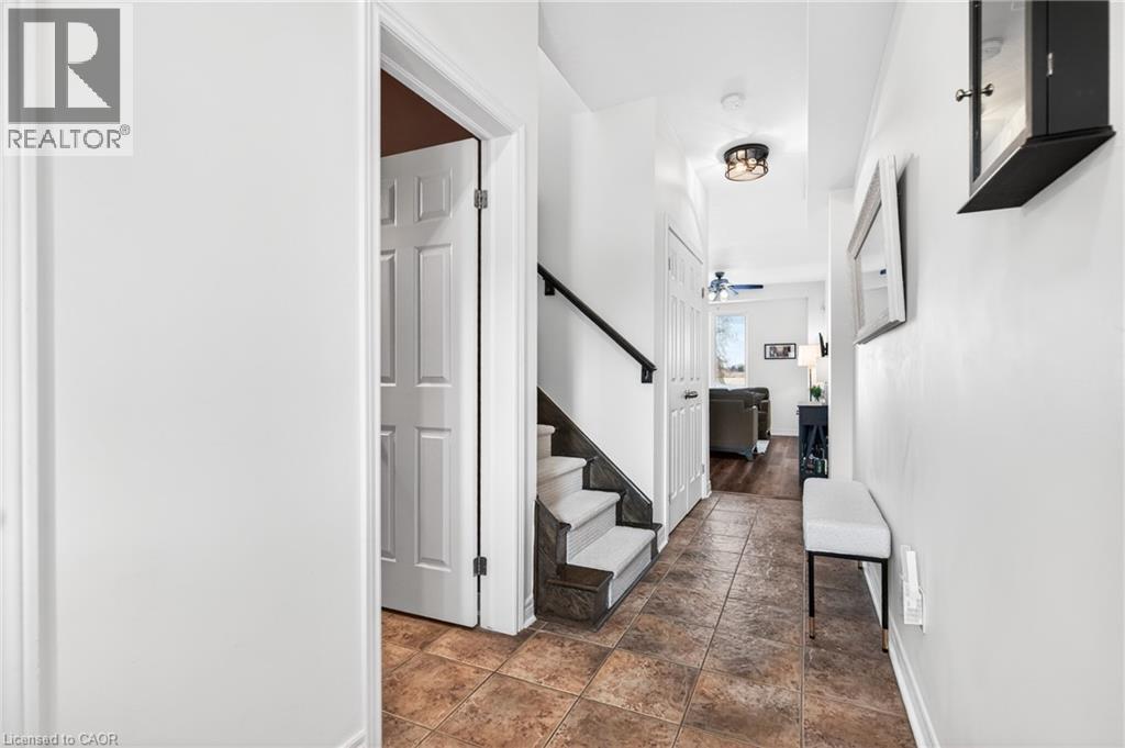 44 Madonna Drive, Hamilton, Ontario  L9B 0G9 - Photo 12 - 40801895