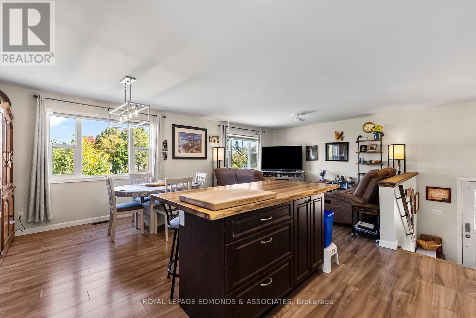 260 Mckenzie Street, Pembroke, Ontario  K8A 3V7 - Photo 8 - X12749424