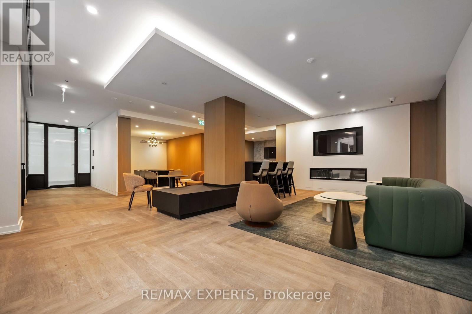 908 - 1 Quarrington Lane, Toronto, Ontario  M3C 0S4 - Photo 5 - C12749316