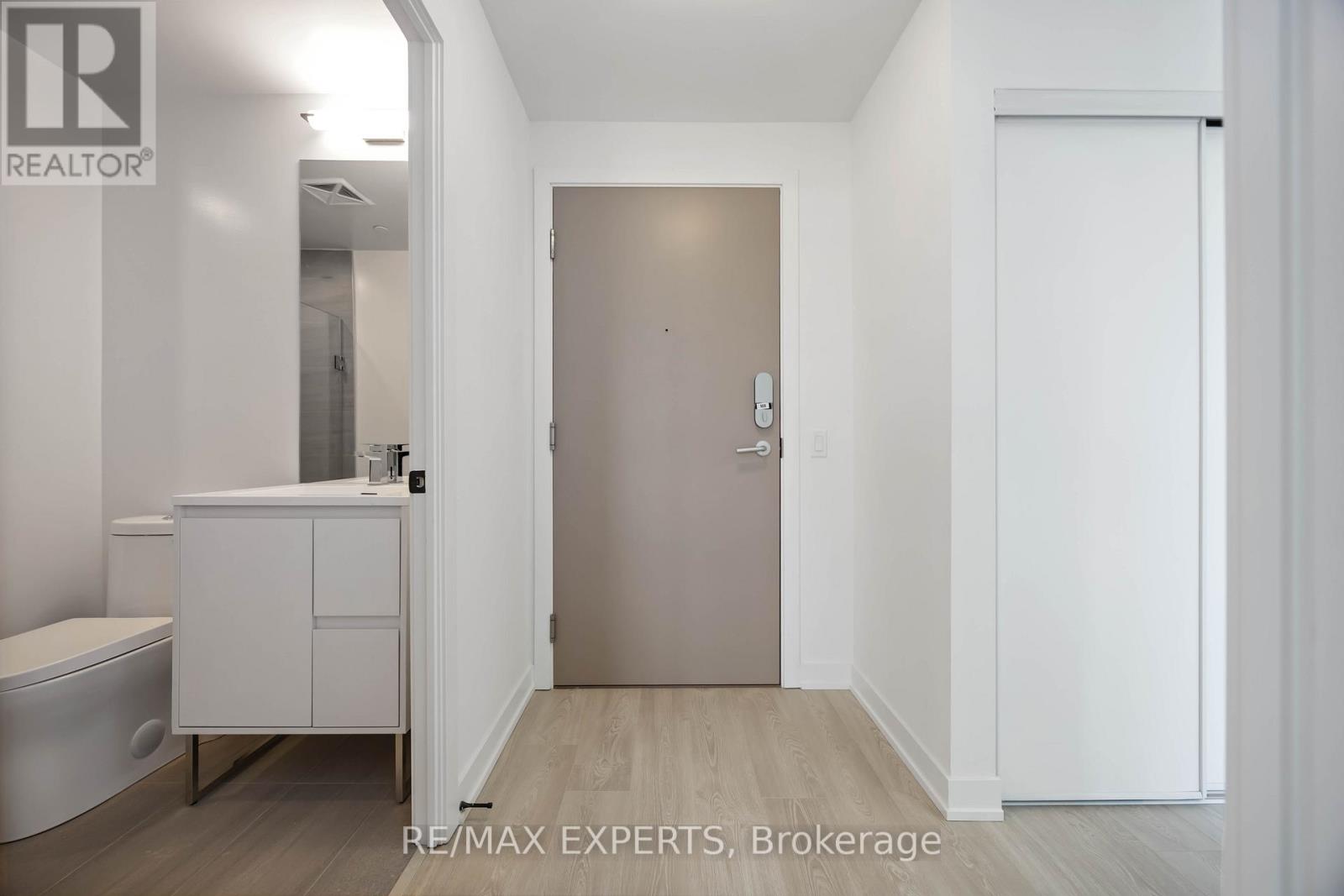 908 - 1 Quarrington Lane, Toronto, Ontario  M3C 0S4 - Photo 9 - C12749316