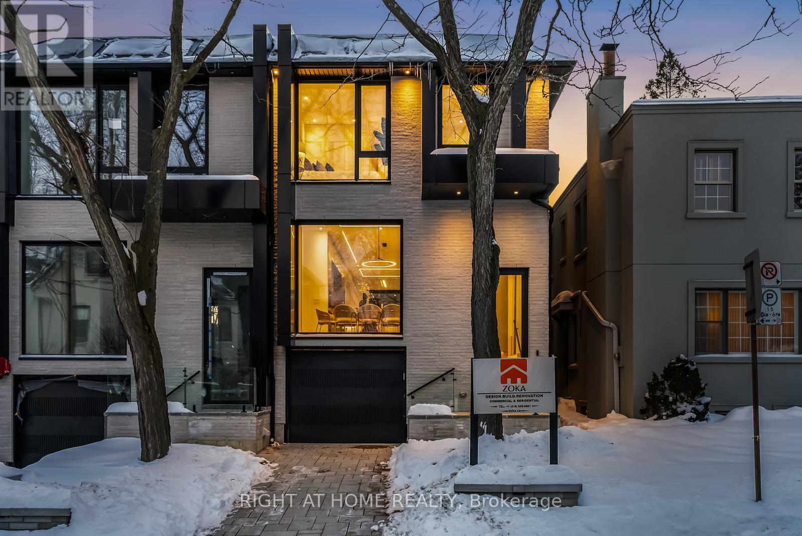 74B RATHNELLY AVENUE, Toronto, Ontario