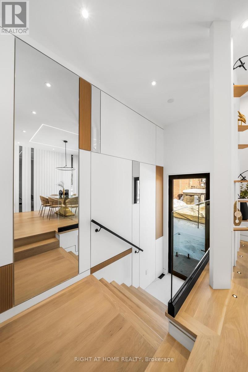 74b Rathnelly Avenue, Toronto, Ontario  M4V 2M6 - Photo 3 - C12749330