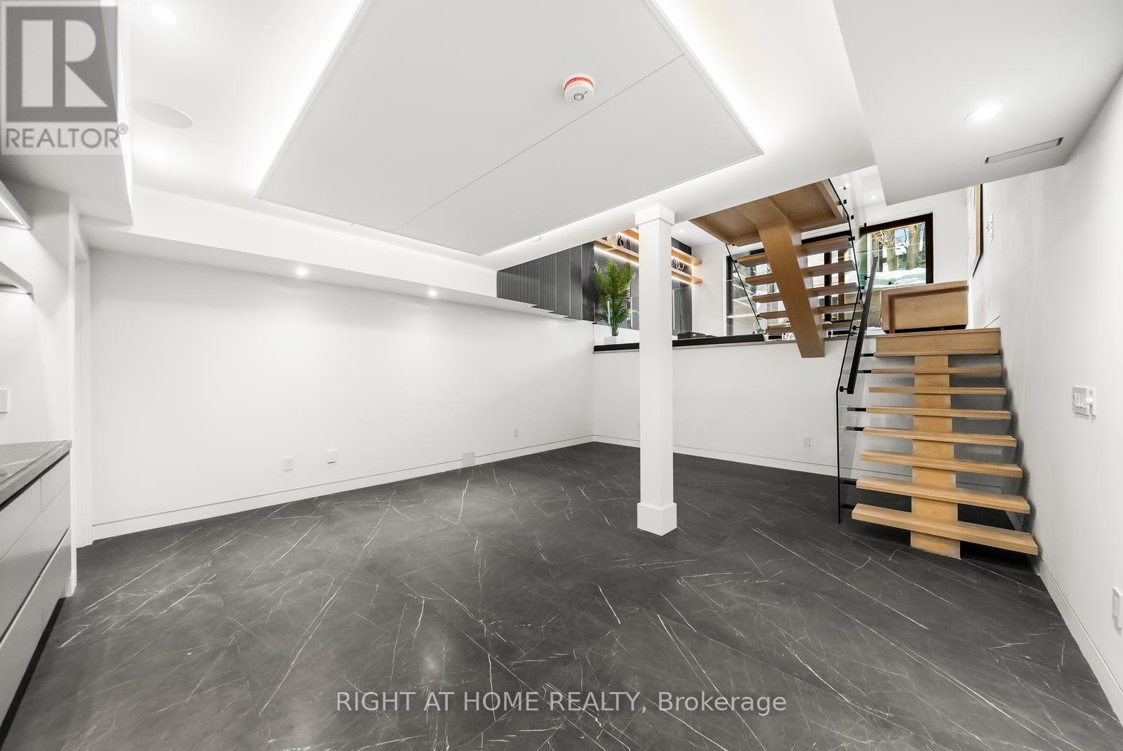 74b Rathnelly Avenue, Toronto, Ontario  M4V 2M6 - Photo 42 - C12749330