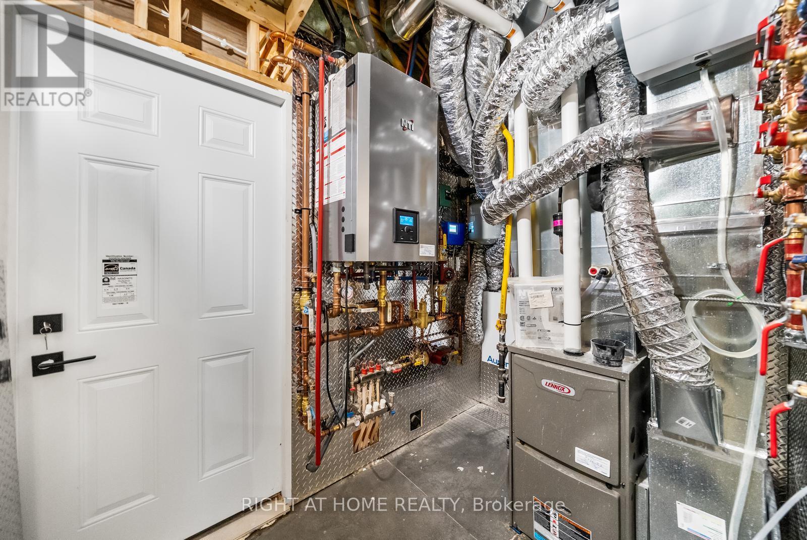 74b Rathnelly Avenue, Toronto, Ontario  M4V 2M6 - Photo 47 - C12749330