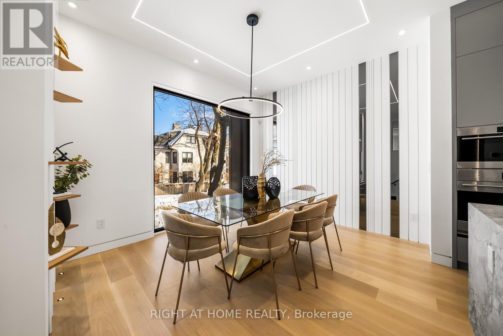 74b Rathnelly Avenue, Toronto, Ontario  M4V 2M6 - Photo 5 - C12749330