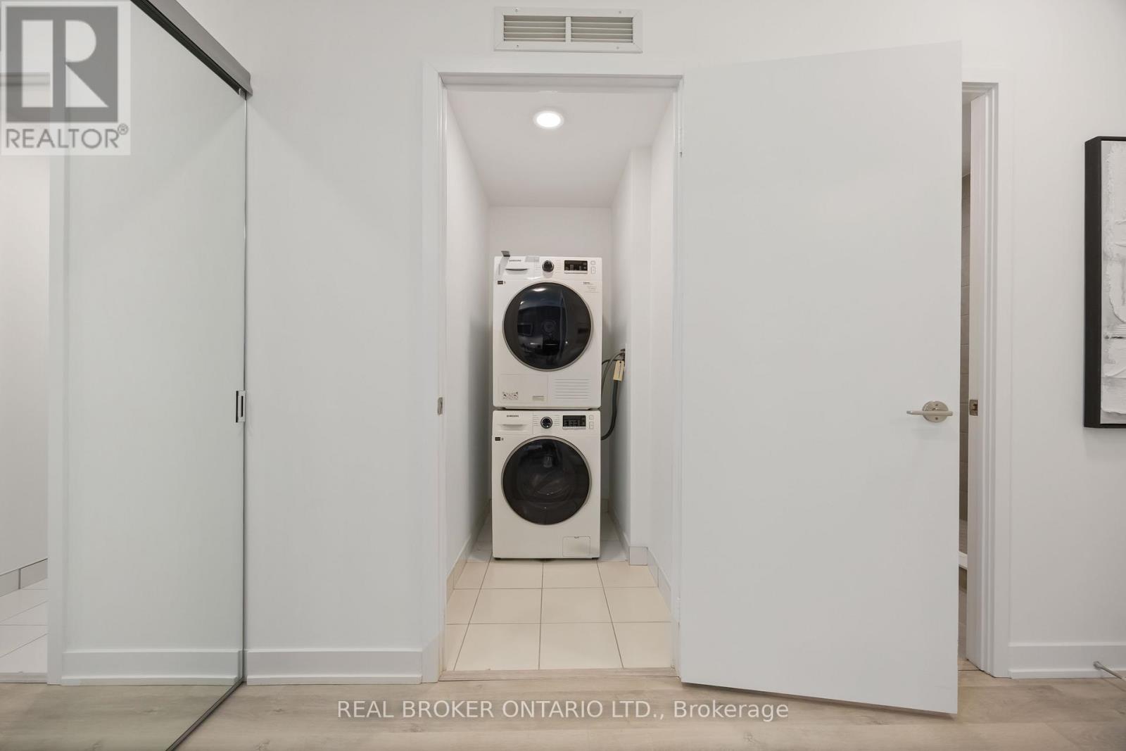 725 - 15 Richardson Street, Toronto, Ontario  M5A 0Y5 - Photo 34 - C12749358