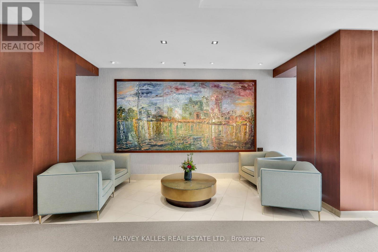 305 - 300 Bloor Street E, Toronto, Ontario  M4W 3Y2 - Photo 2 - C12749386