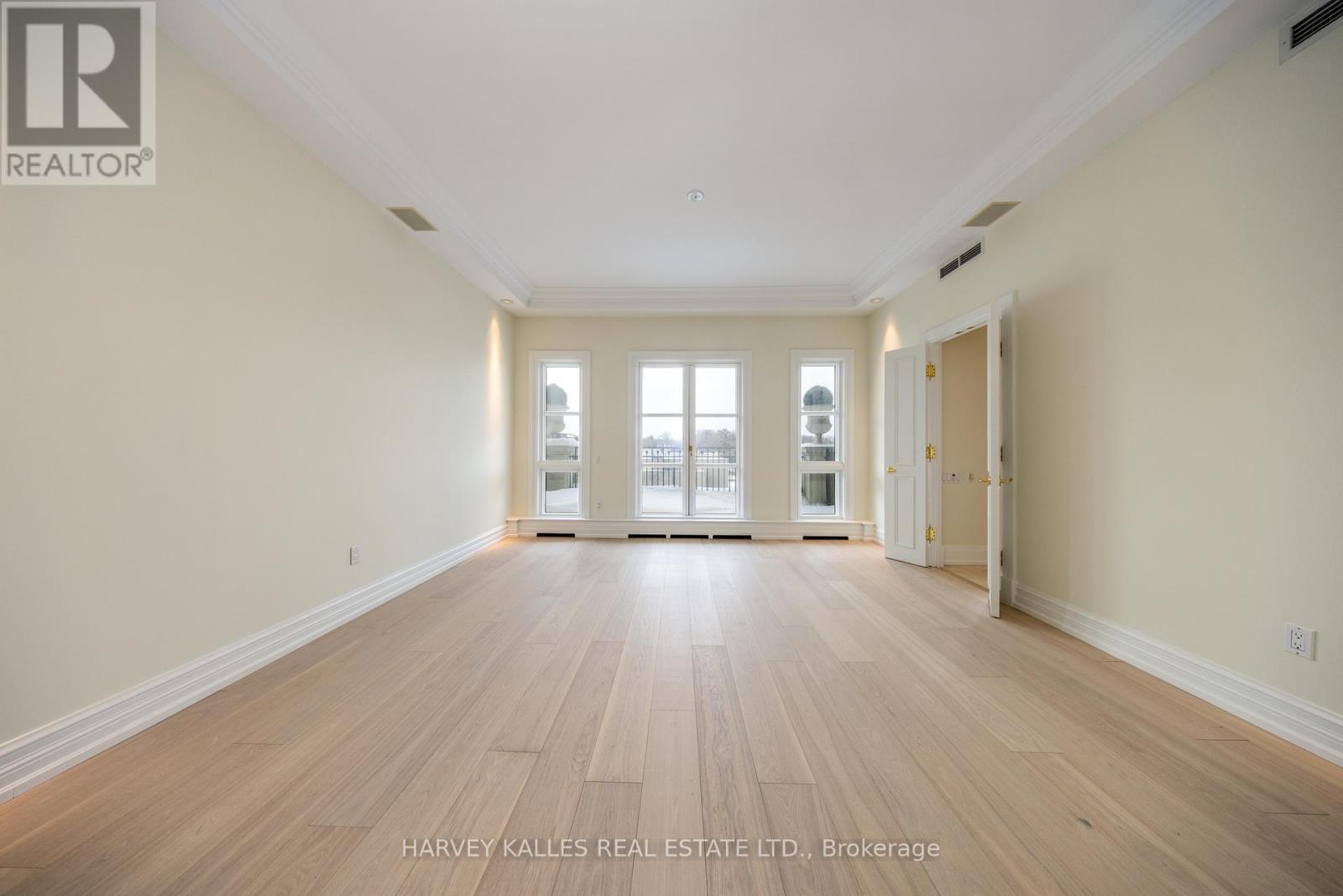 #5b - 2 Chedington Place, Toronto, Ontario  M4N 3R5 - Photo 11 - C12749474