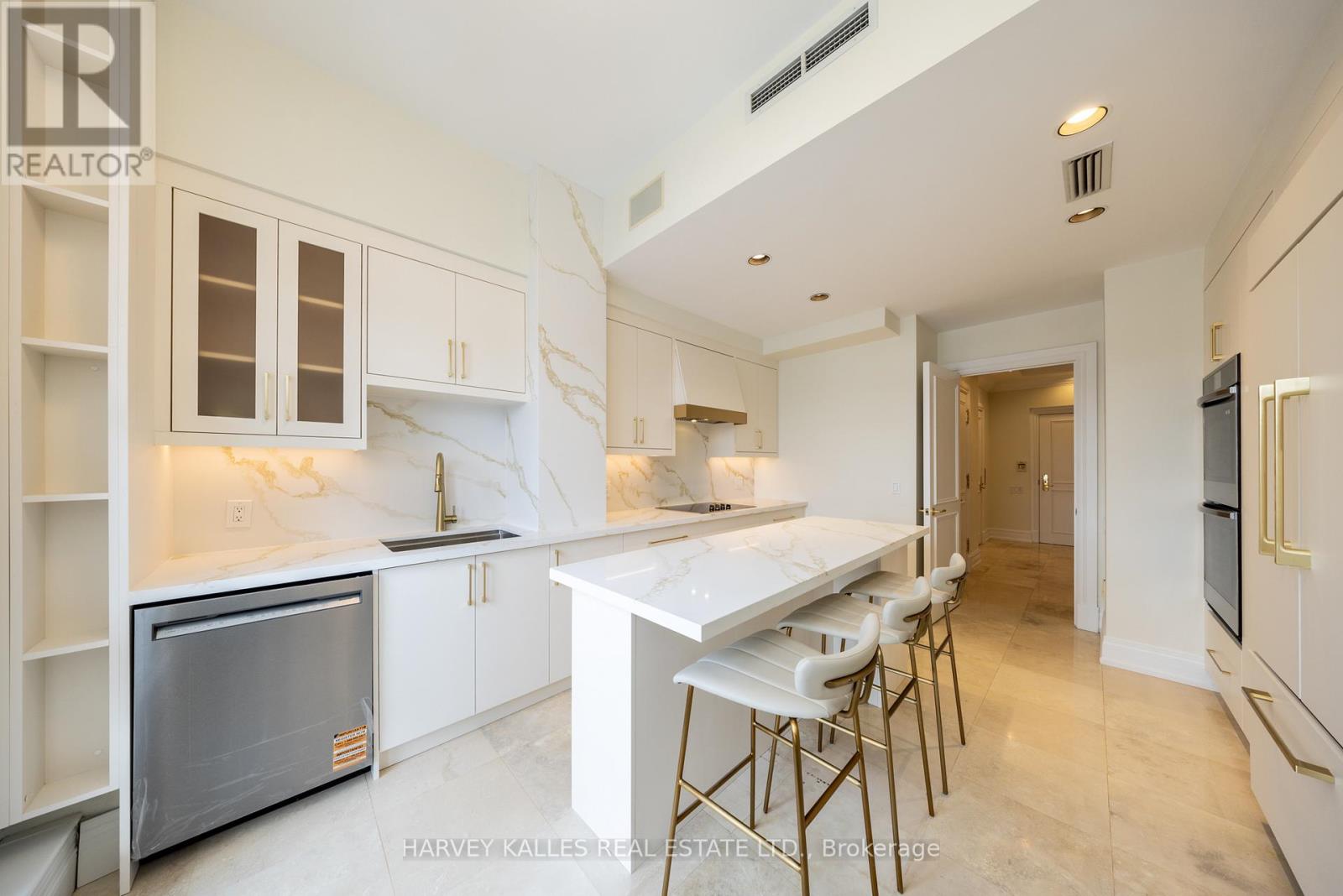 #5b - 2 Chedington Place, Toronto, Ontario  M4N 3R5 - Photo 17 - C12749474