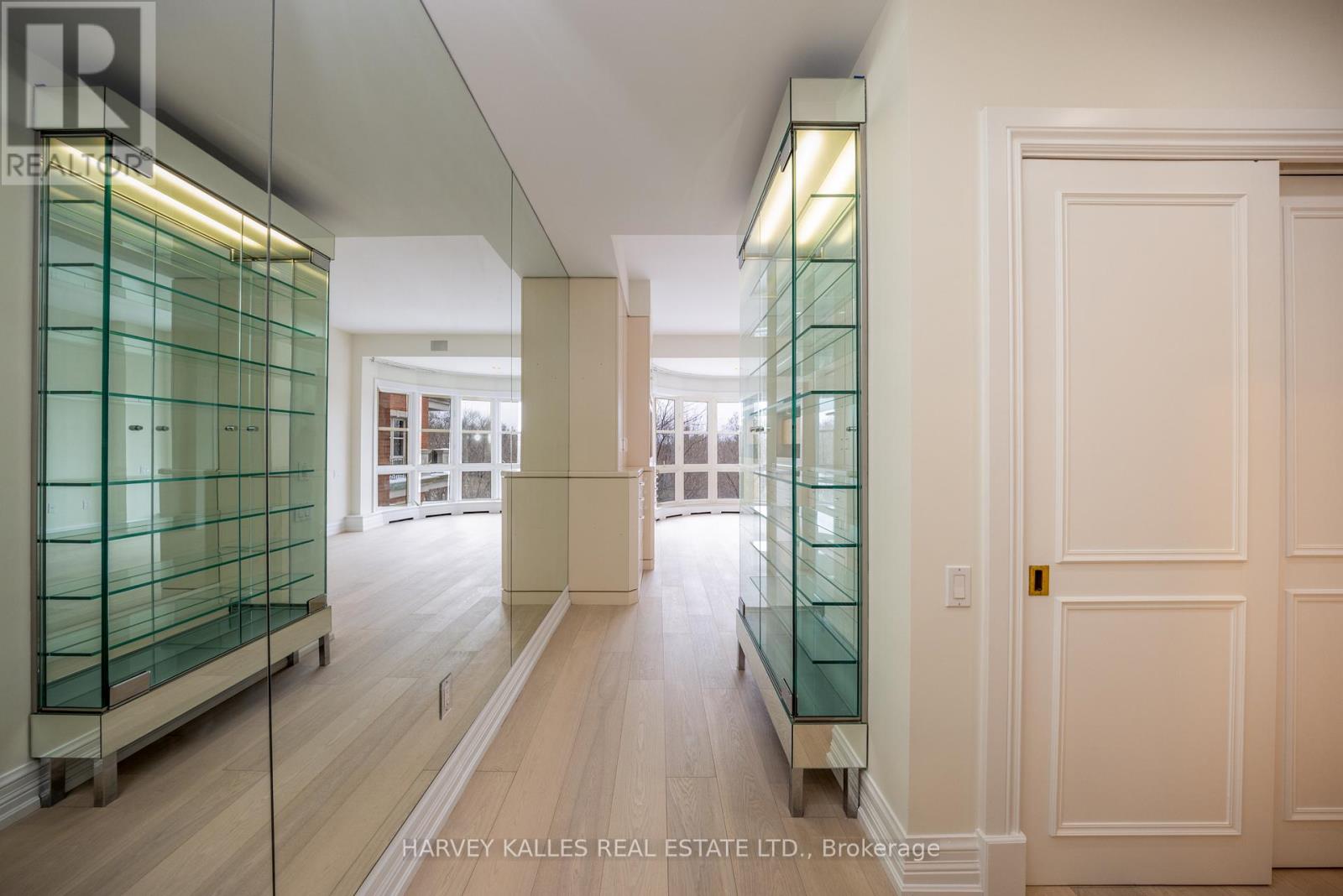 #5b - 2 Chedington Place, Toronto, Ontario  M4N 3R5 - Photo 24 - C12749474