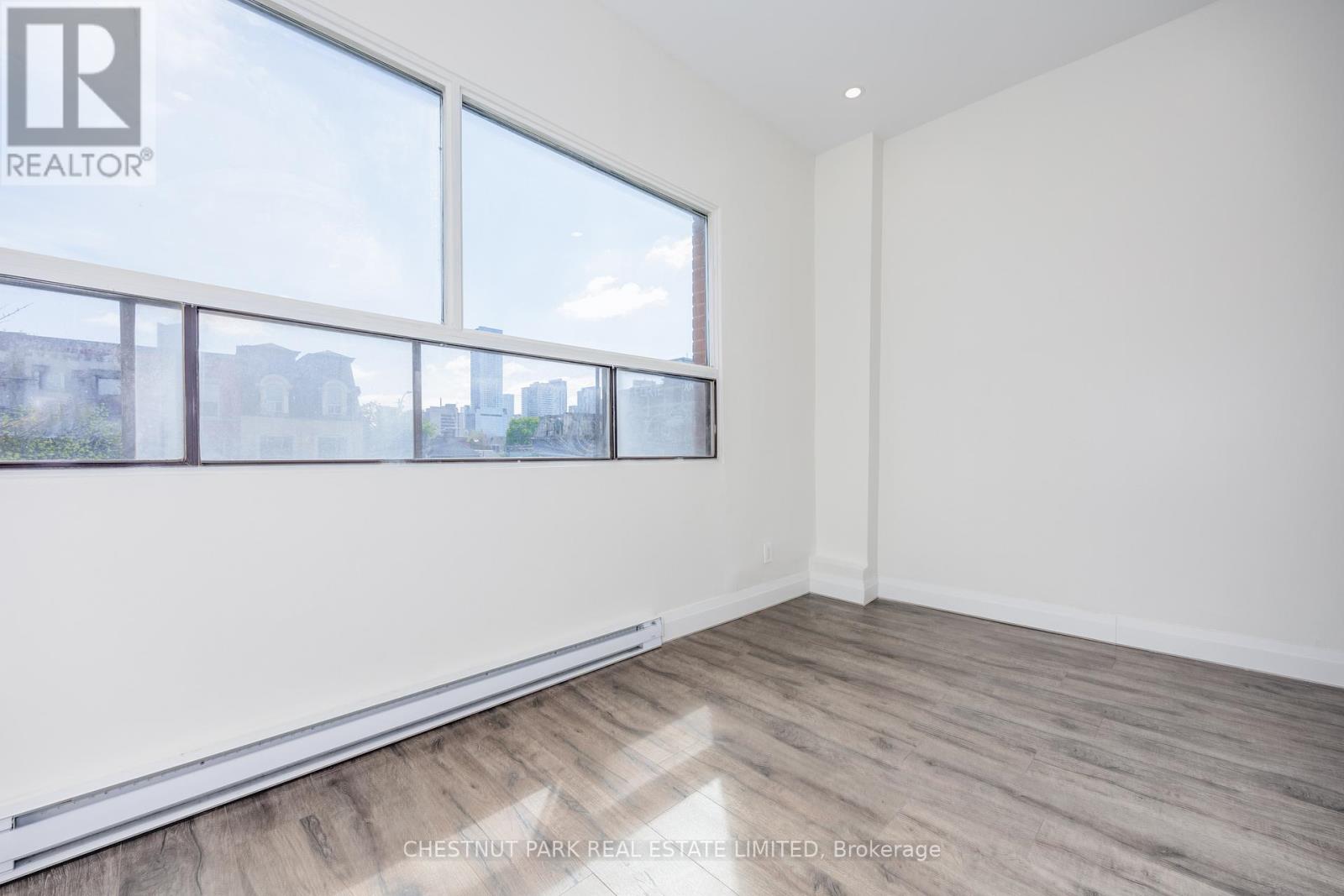 414 Spadina Avenue, Toronto, Ontario  M5T 2G7 - Photo 5 - C12749522